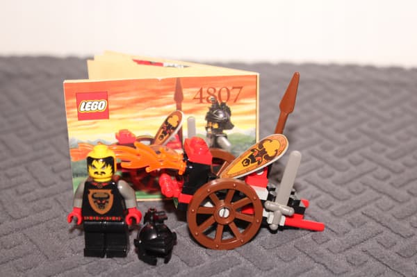 LEGO CASTLE 4807 Fire Attack SET INSTRUCTIONS