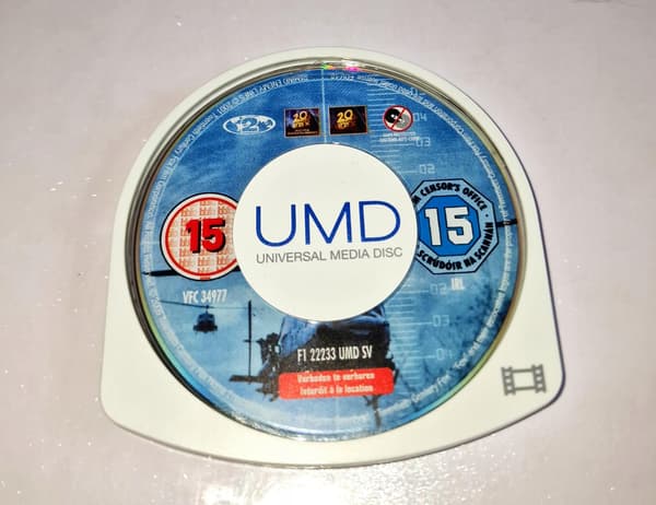 BEHIND ENEMY LINES PSP UMD VIDEO DISC +DB