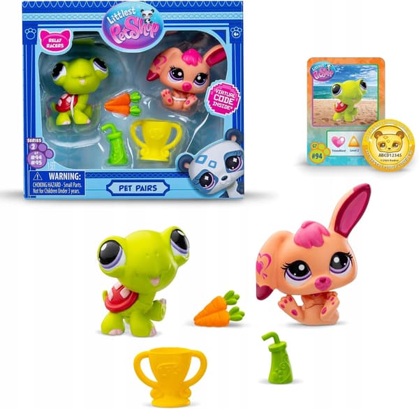 ANIMAL FIGURINES FOR CHILDREN – A PAIR WITH ACCESSORIES