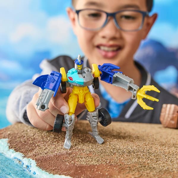 Transformers CYBERWORLD Cyber Changers Sky-Byte Action Figure