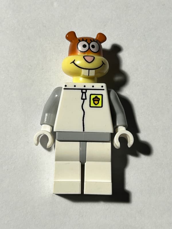 LEGO minifigure bob012 Sandy Cheeks Light Bluish Grey Legs