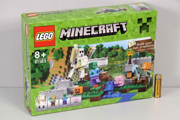LEGO Minecraft 21123 – Iron Golem