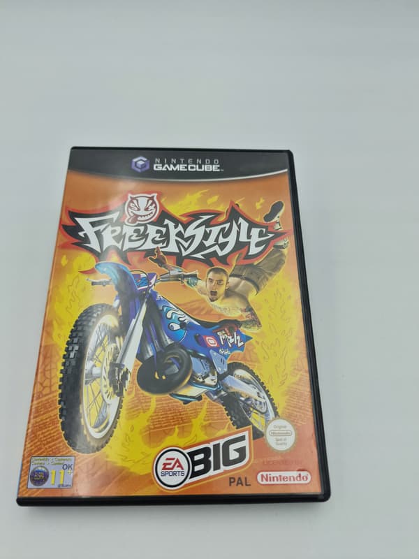 NINTENDO GAMECUBE FREEKSTYLE