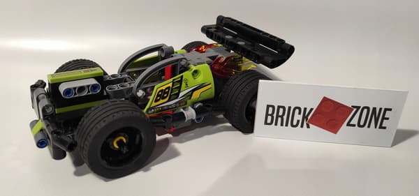 Lego Technic: 42072 – Yellow Racing Car