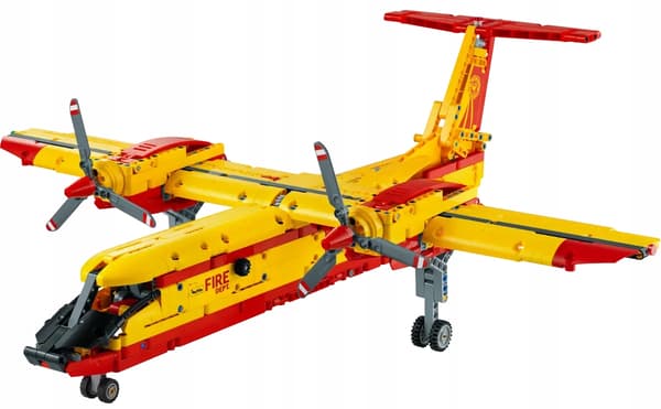 LEGO Technic Firefighting Plane – Flying Fire Brigade 42152
