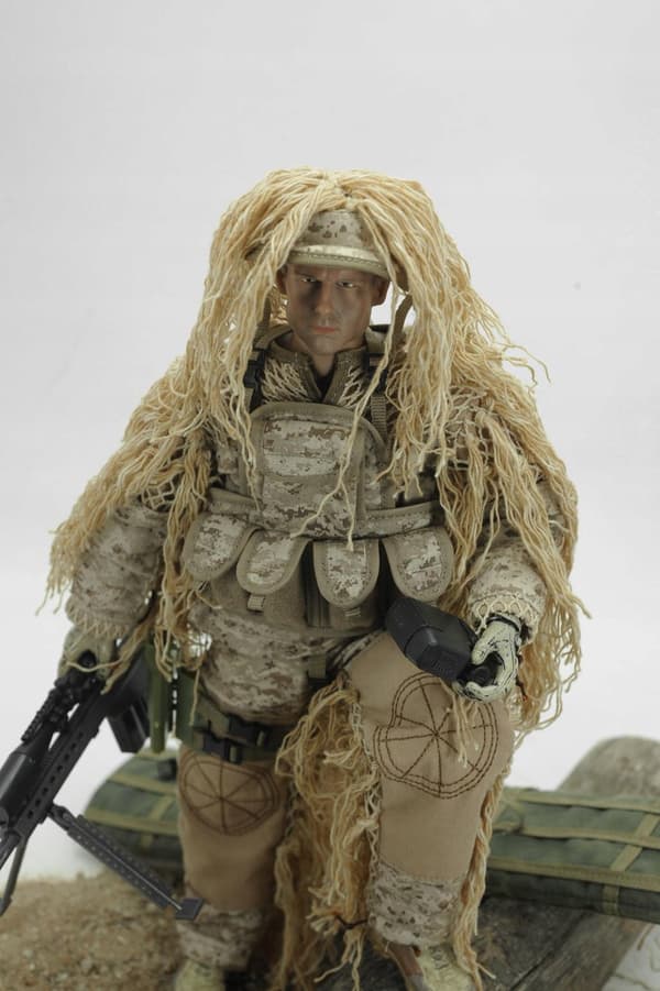 War Game Action Figure: DESERT Soldier – Collectable