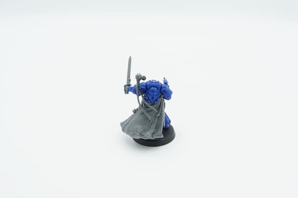 Warhammer 40k Space Marines Lieutenant – plastic miniatures conversion
