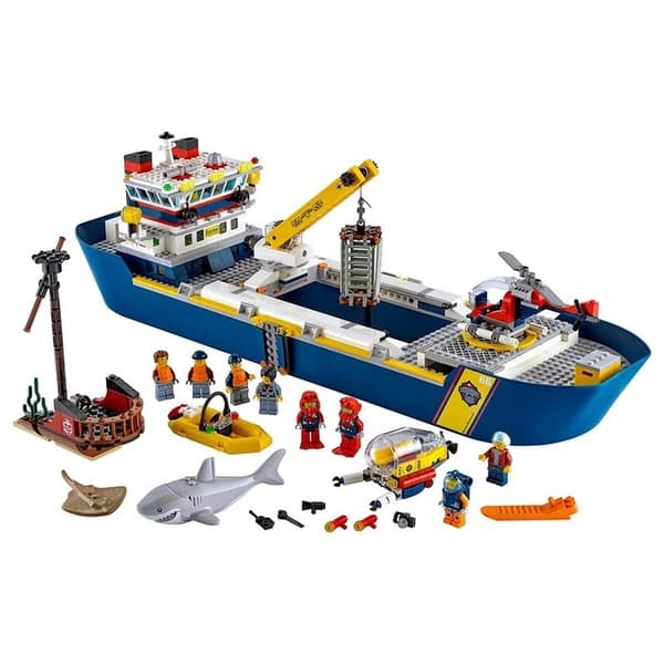 LEGO CITY 60266 Ocean Explorers’ Ship