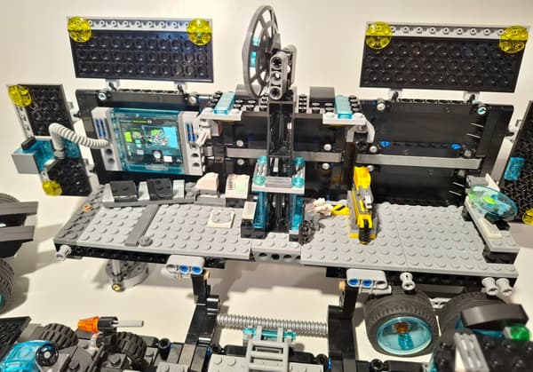 LEGO Ultra Agents: 70165 – Agents’ Headquarters