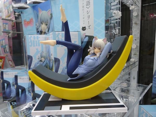 MONOGATARI ANIME FIGURINE: BLACK HANEKAWA TSUBASA