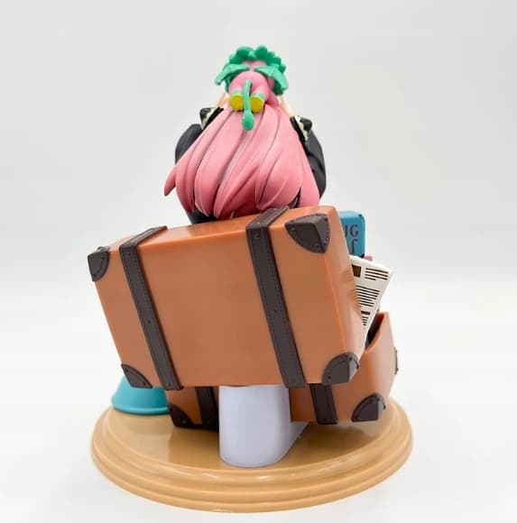 15cm Anya Forger anime figurine – a gift