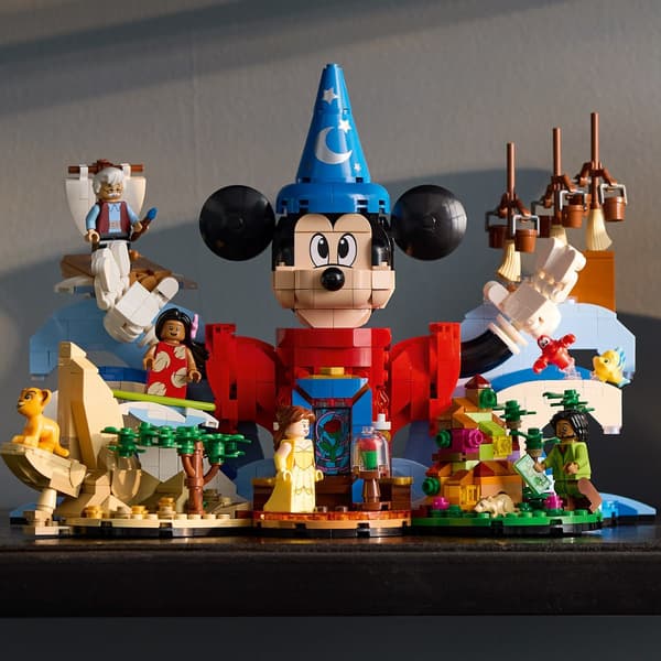 LEGO Ideas 21352 Disney Magic