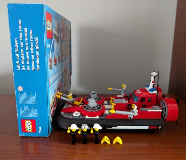 Lego 7944 Fire Brigade Hovercraft with Box