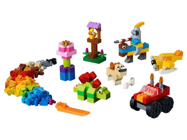 LEGO 11002 Classic – Basic Bricks – Wheels, Eyes and Coloured Pieces