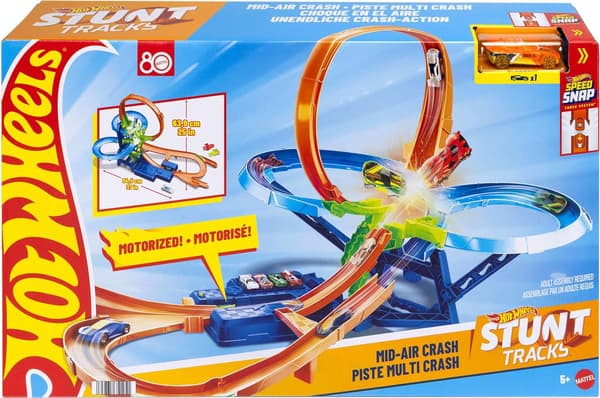 Hot Wheels Stunttrack Infinity Race Track with Accelerator, 1:64 scale