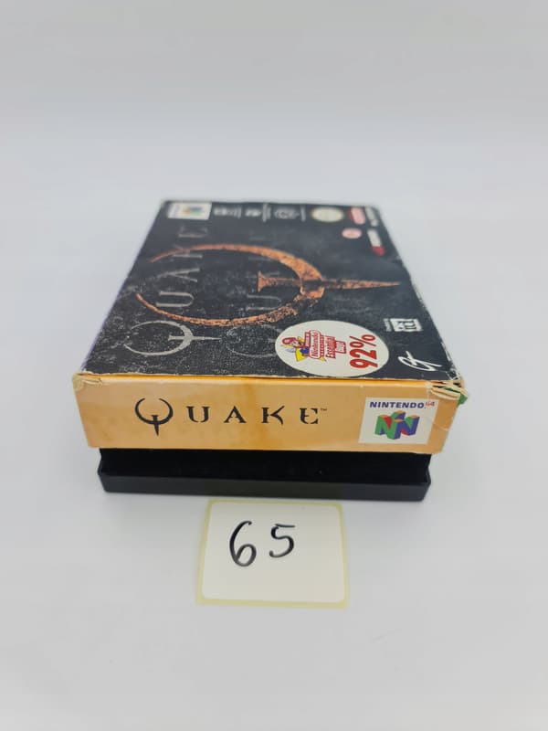 NINTENDO 64 QUAKE CARDBOARD BOX (PAL VERSION)