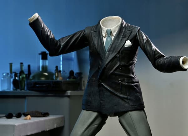 Universal Monsters Ultimate Invisible Man NECA 7-inch figure + accessories