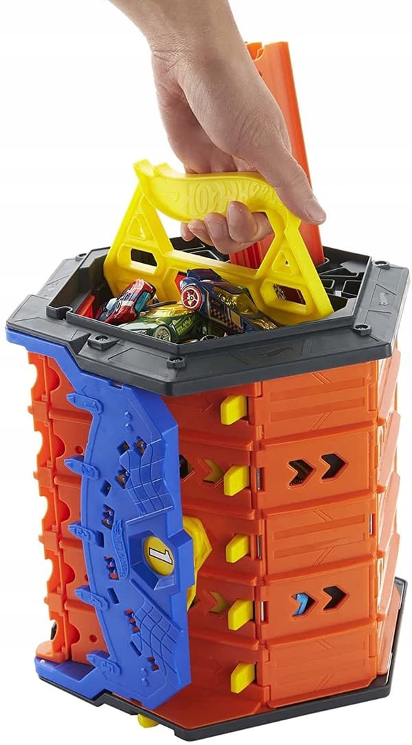 HOT WHEELS TRANSPORTER PLAY SET: UNFOLDABLE RACING TRACK + CAR