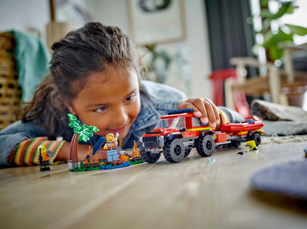 LEGO CITY 60412 – Off-road Fire Engine with Boat