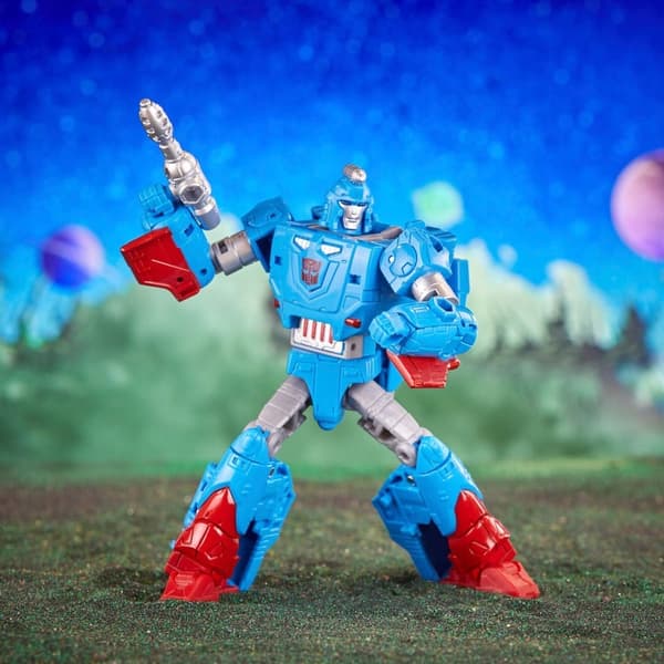 Transformers Legacy Evolution Autobot Devcon Deluxe Figure – 13 Steps – 8+