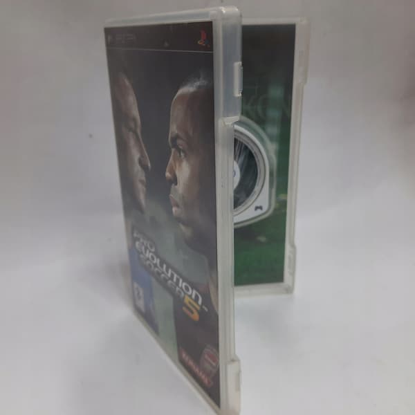 Pro Evolution Soccer 5 [PSP] Sony PSP