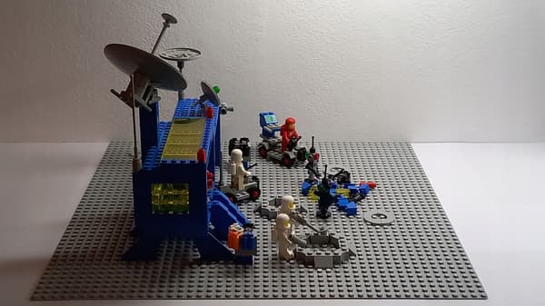 LEGO Classic Space Command Centre 493-1
