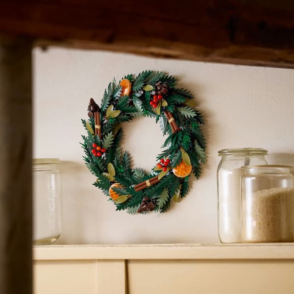 10340 LEGO Icons Wreath 10340