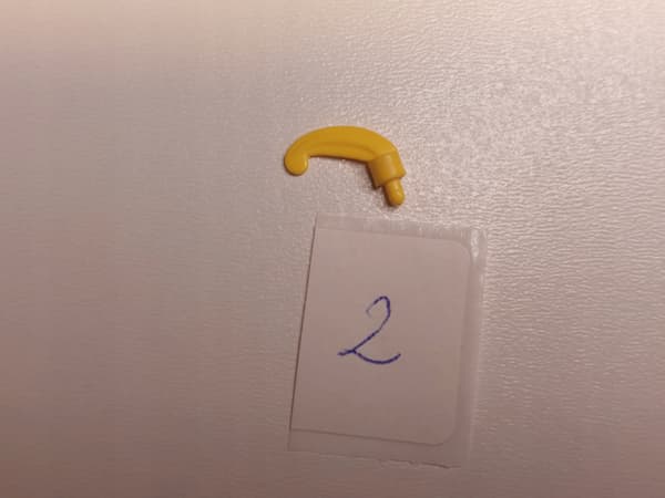 LEGO Feather 4502a, yellow – UNIQUE