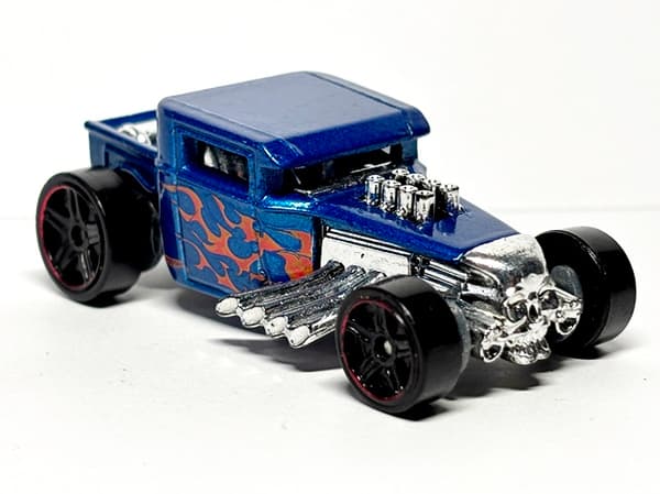 Hot Wheels car, 1 piece