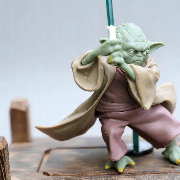 Star Wars Master Yoda 6 cm collectable figurine