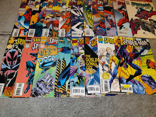 Marvel Spider-Man 2099 – 38 issues, 1992–1996, BDB condition (protective sleeve)
