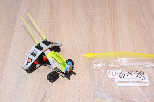 LEGO SPACE CLASSIC UFO 6829 SET