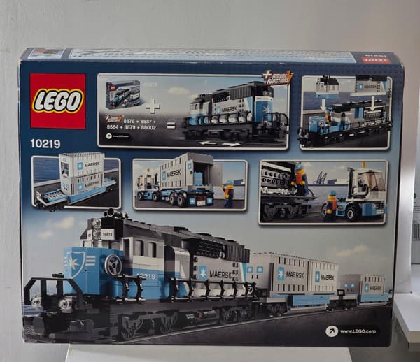 LEGO Creator Expert 10219 Maersk Train