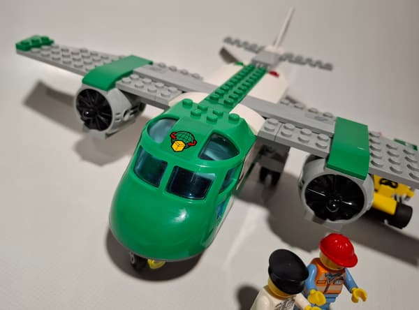 LEGO City: 60101 – Cargo Plane