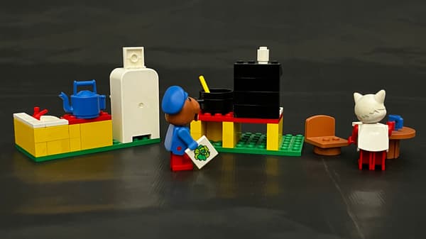 3646 LEGO Kitchen