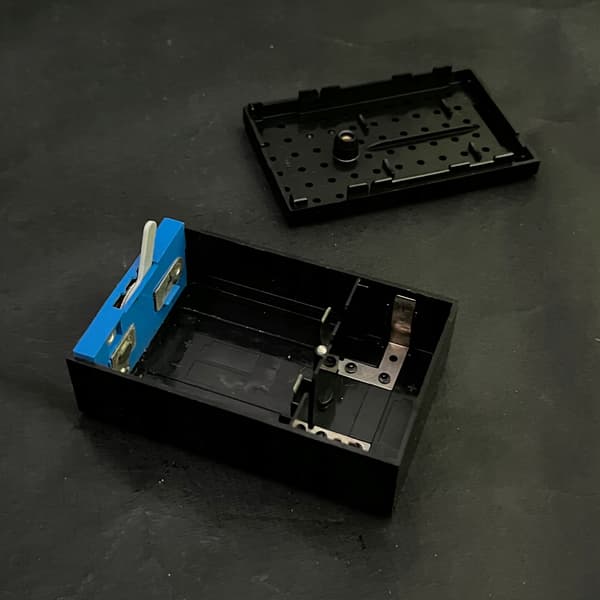 1103 LEGO Battery Case