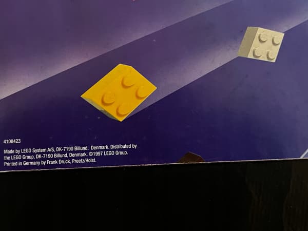697 LEGO Ideas Book