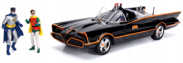BATMAN BATMOBILE WITH LIGHTS AND JADA FIGURES