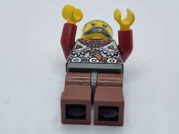 LEGO 7020 Vikings minifigure: VIKING WARRIOR 5d vik018