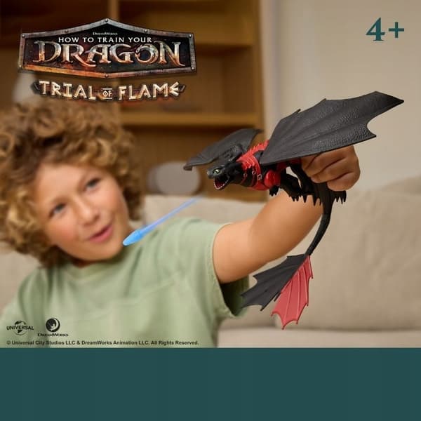 HOW TO TRAIN YOUR DRAGON SET: TOOTHLESS FIGURINE, CATAPULT, TORCH, TOY
