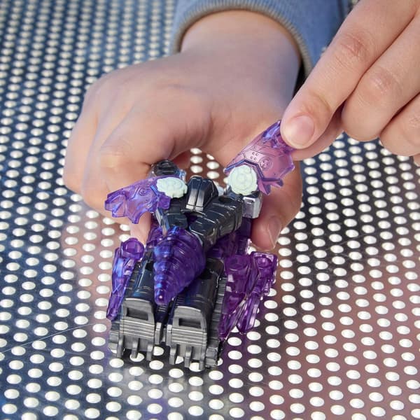 HASBRO Transformers Cyberworld Energon Surge Megatron Figure
