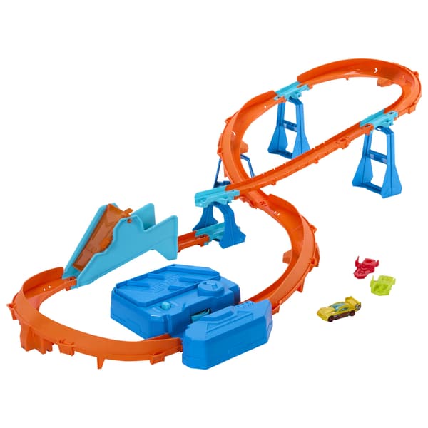 HOT WHEELS TRACK CREATOR SUPER JUMP Track Set with Motor + Car