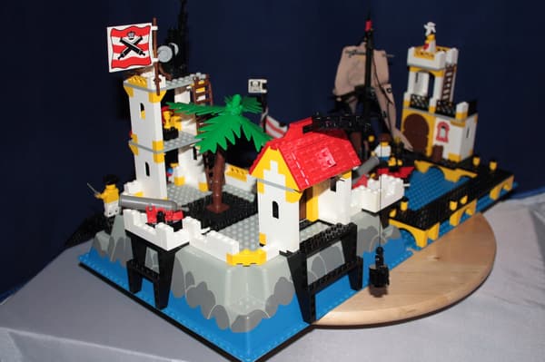 Lego Pirates 6277 Imperial Transhipment Port