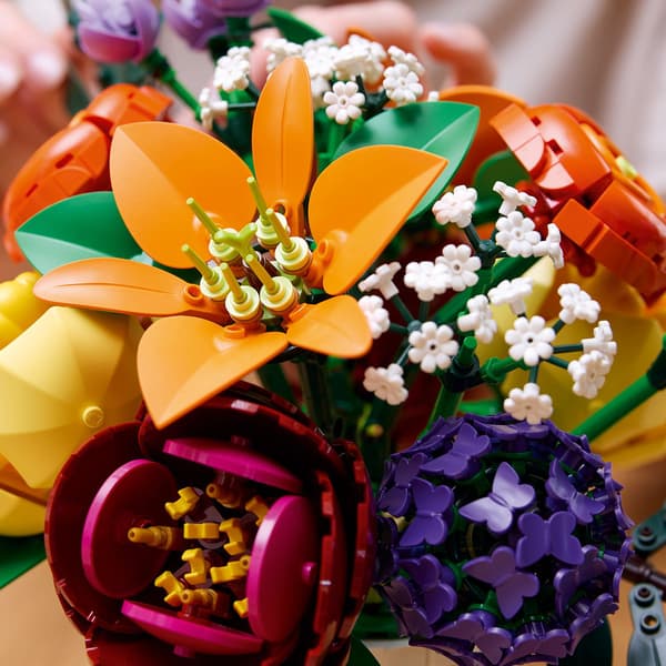 LEGO Botanicals 10345 Floral Arrangement