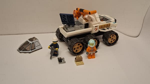LEGO City 60225 Test Drive: Mars Rover