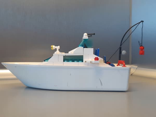 LEGO 4011 Cabin Cruiser (No. 2)