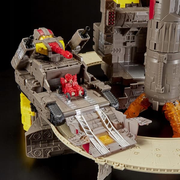TRANSFORMERS: SIEGE – WAR FOR CYBERTRON TRILOGY: OMEGA SUPREME – COUNTDOWN