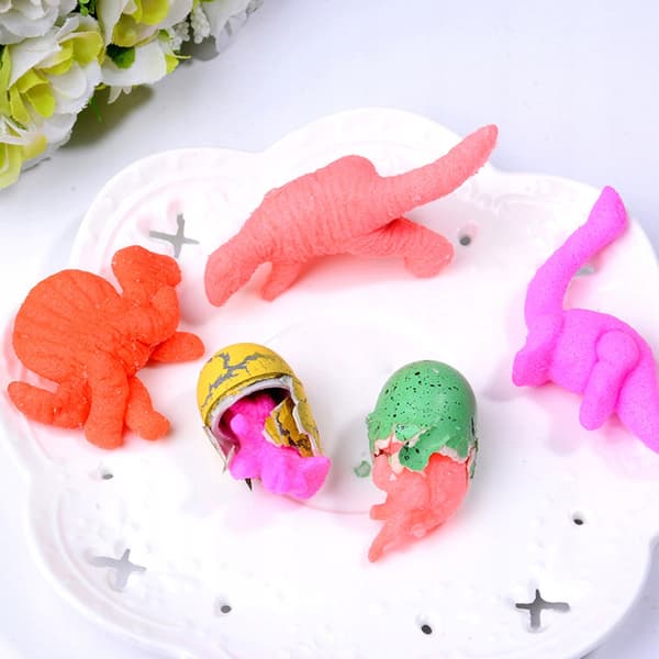 12x MAGICAL EGG – HATCHING DINOSAUR SURPRISE THAT GROWS IN WATER