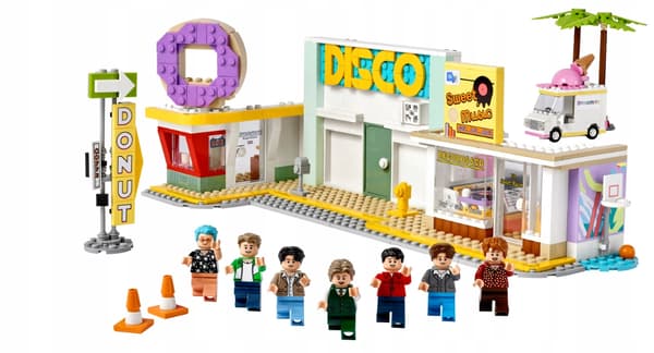 LEGO Dynamite BTS 21339 set, 749 pieces