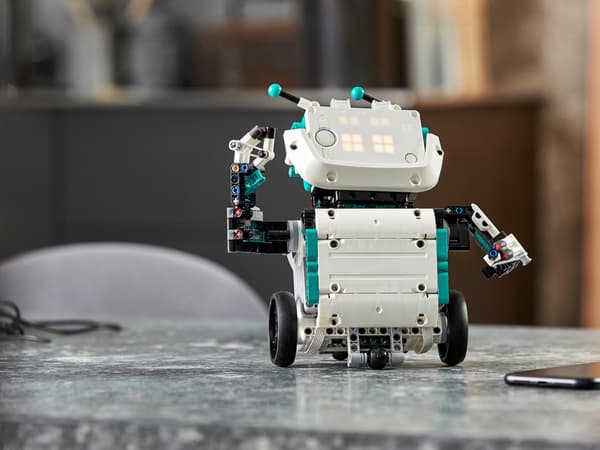 LEGO Mindstorms 51515 Inventor Robot